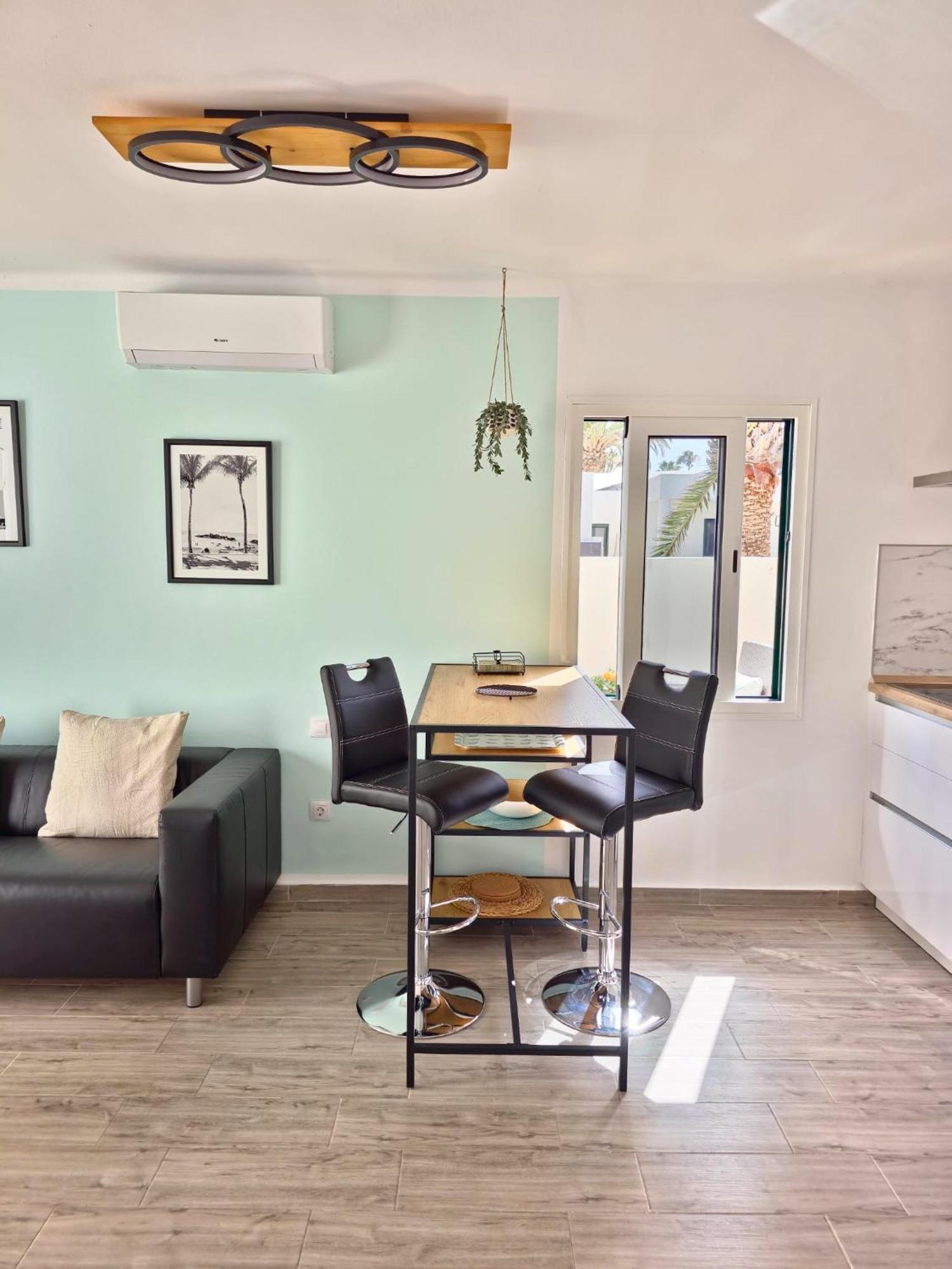 Aqua Sol - Playa Roca - Sea Front Access - Free Ac - Wifi *