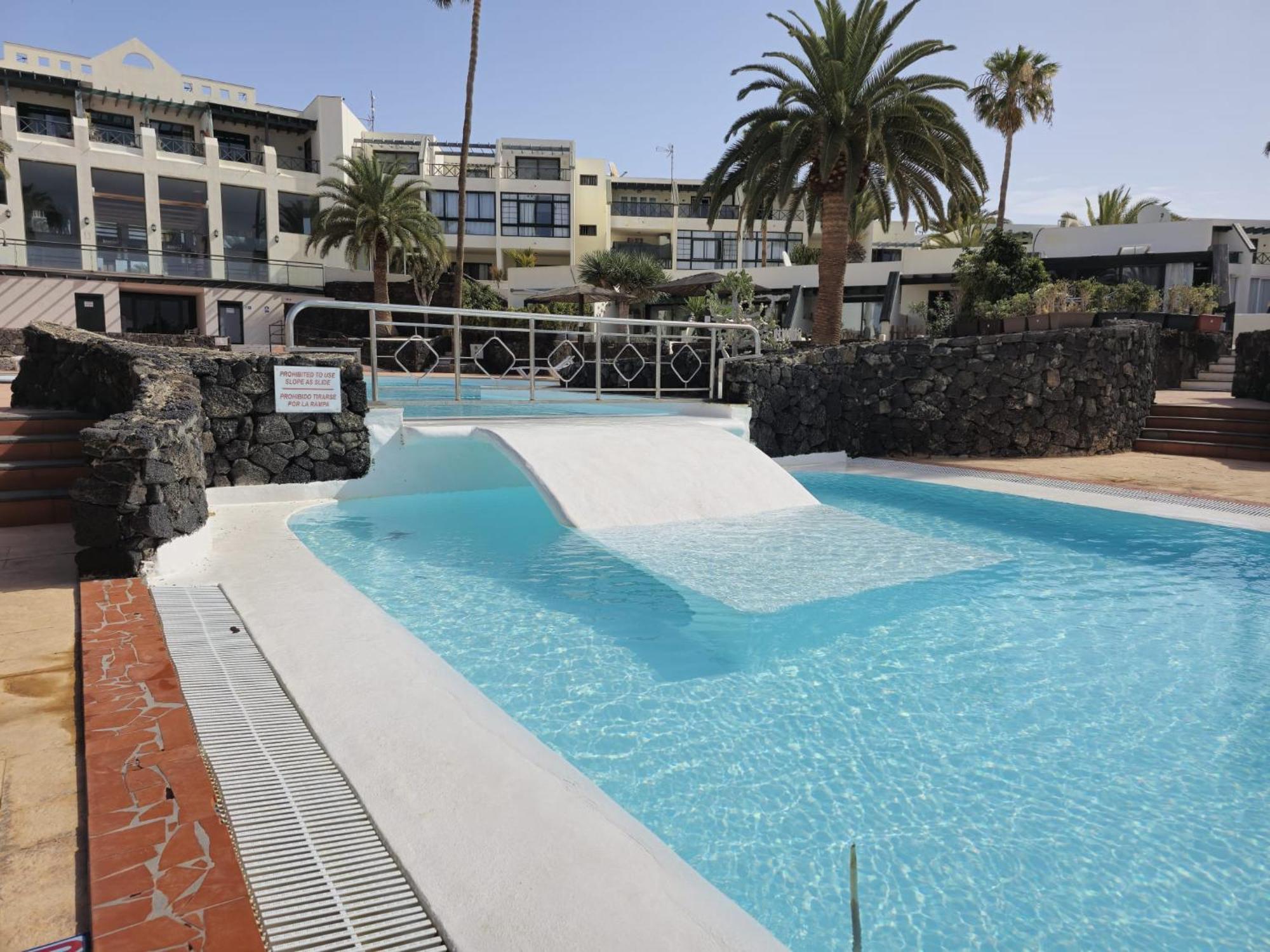Appartement Aqua Sol - Playa Roca - Sea Front Access - Free Ac - Wifi *