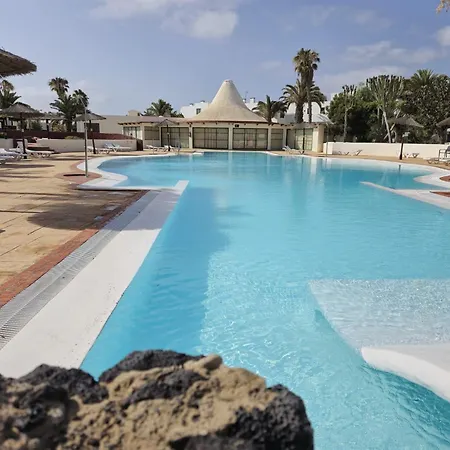 Bungalow Aqua Sol - Playa Roca Residence - Sea Front Access - Free Ac - Wifi Costa Teguise Exterior photo