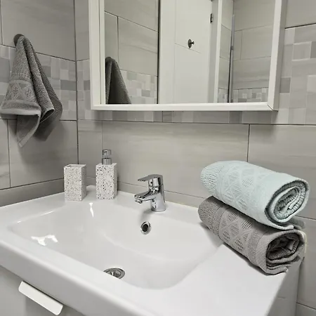 Bungalow Aqua Sol - Playa Roca Residence - Sea Front Access - Free Ac - Wifi Costa Teguise Exterior photo