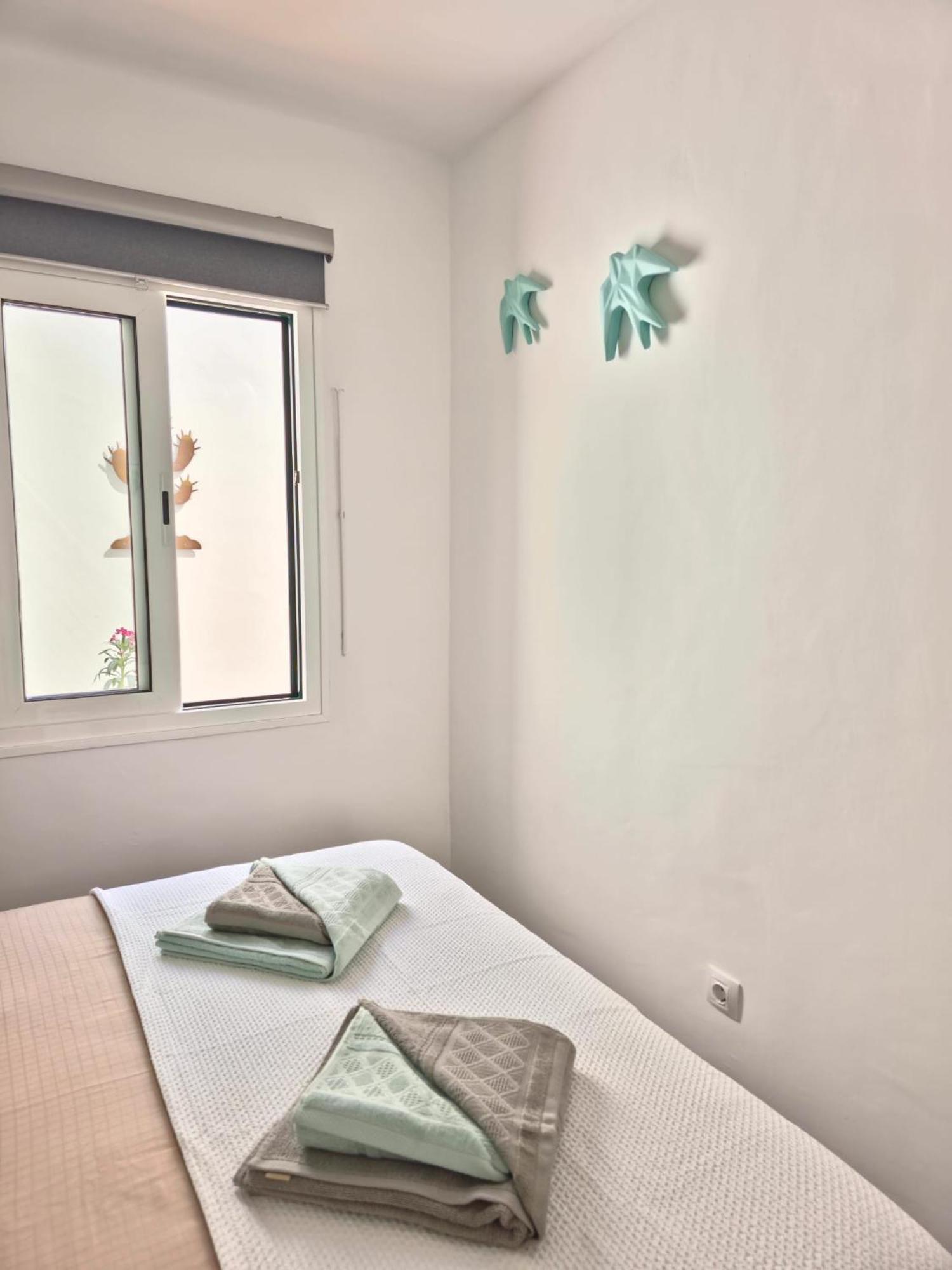 Aqua Sol - Playa Roca - Sea Front Access - Free Ac - Wifi *