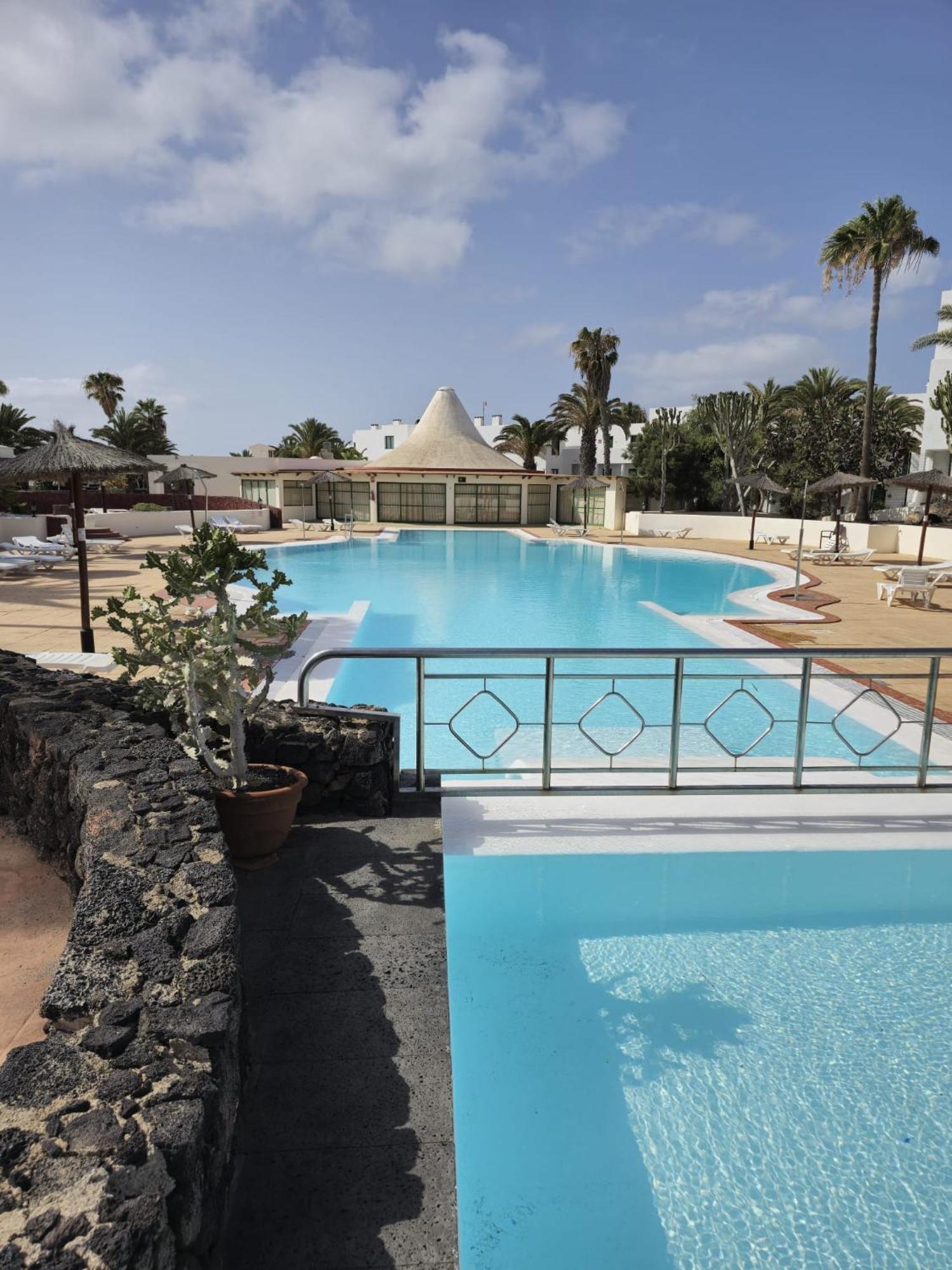 Aqua Sol - Playa Roca - Sea Front Access - Free Ac - Wifi Costa Teguise