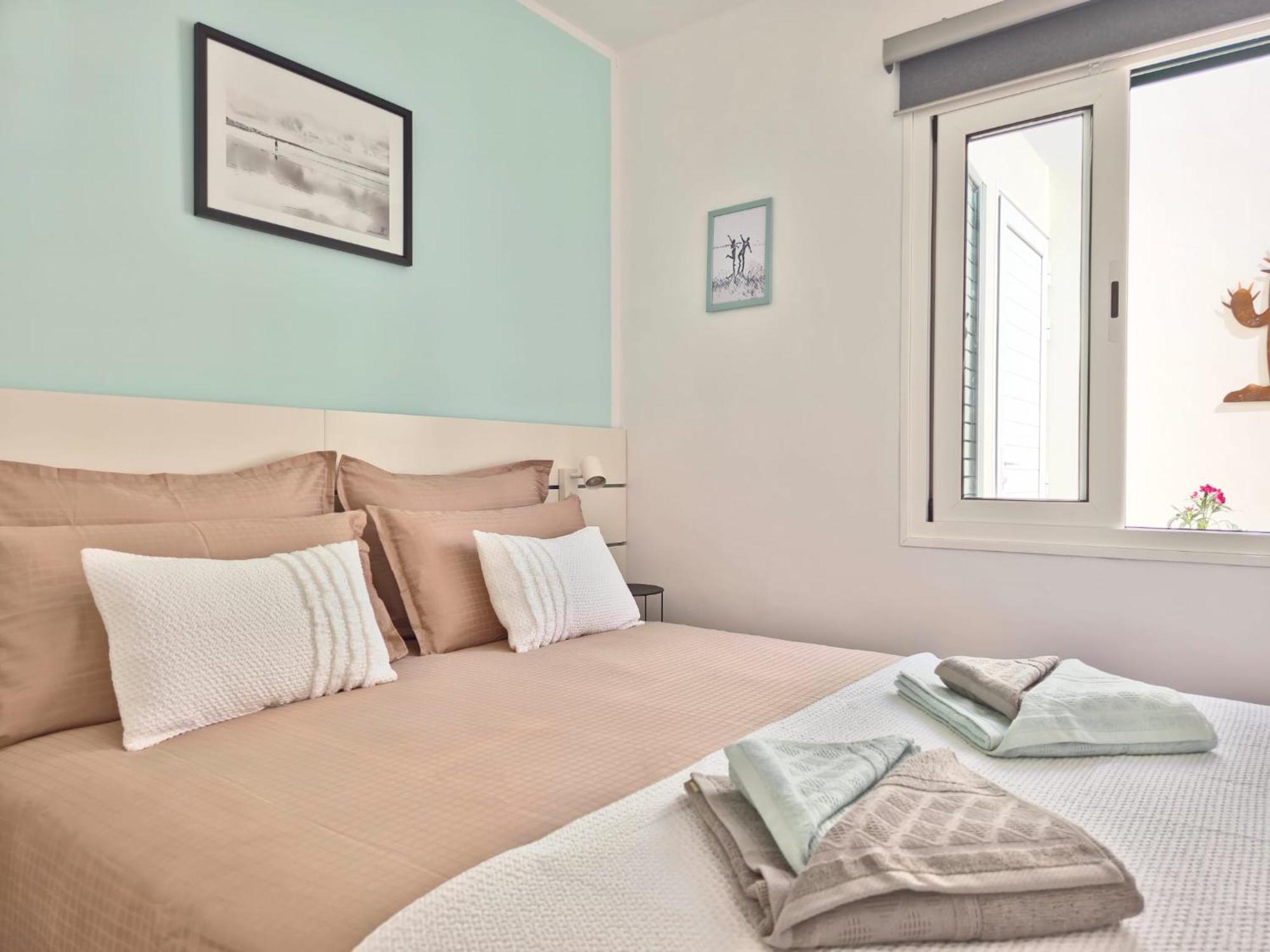 Appartamento Aqua Sol - Playa Roca - Sea Front Access - Free Ac - Wifi